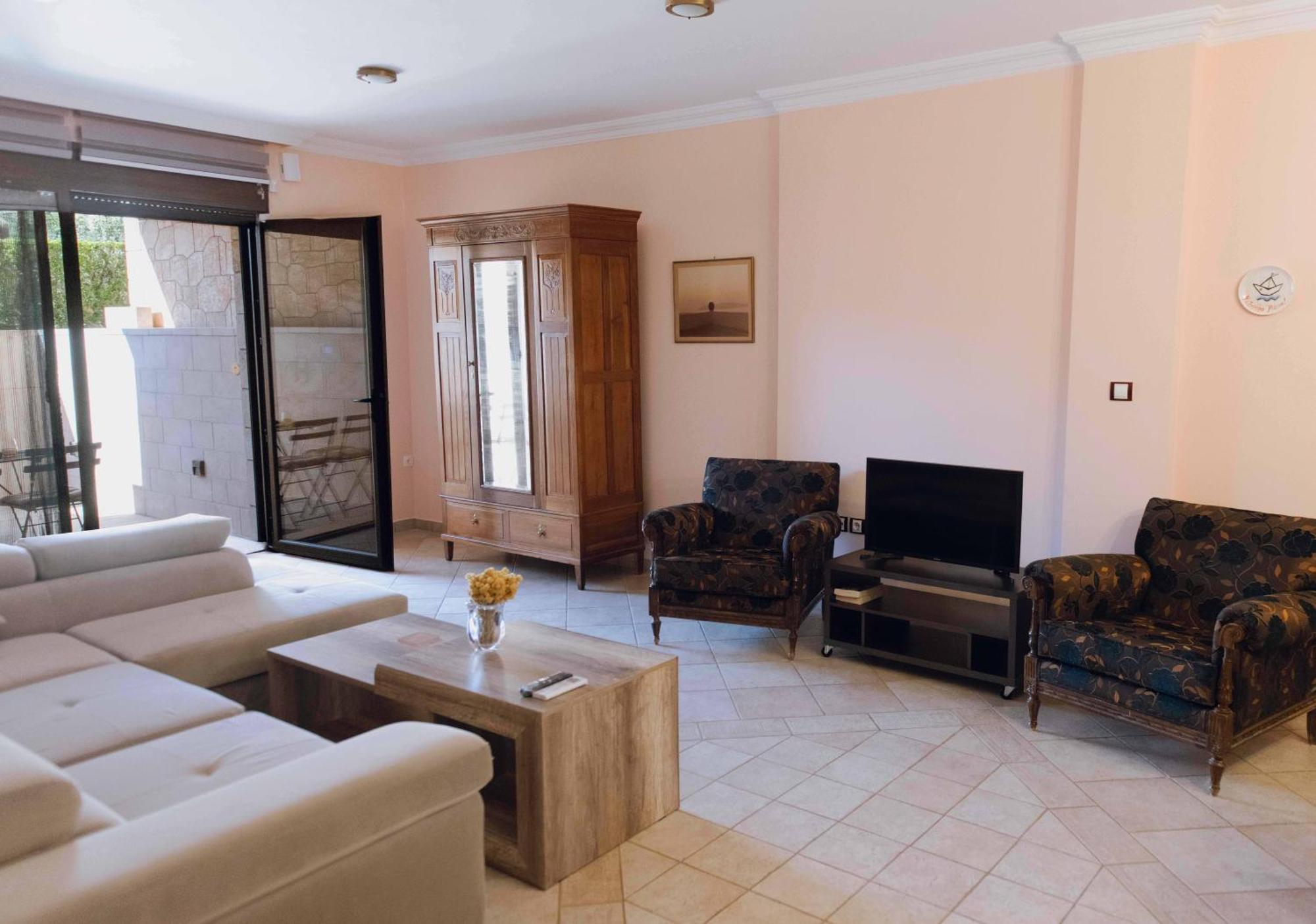 Seaside "Stone & Light Villa Ii" Close To Aegina City Khloi Exterior photo
